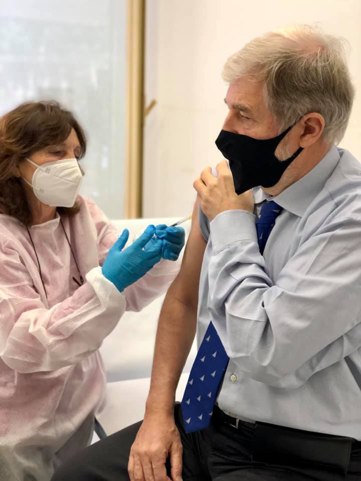 L SINDACO BUCCI VACCINATO CONTRO IL COVID IN QUALITA’ DI SOGGETTO&nbsp;ULTRAFRAGILE