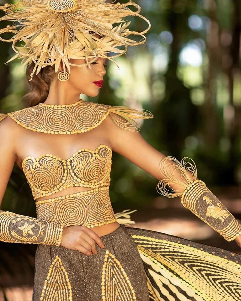 Miss Paraguay Daisy Lezcano, luce traje alegórico : Joya de mi&nbsp;Tierra