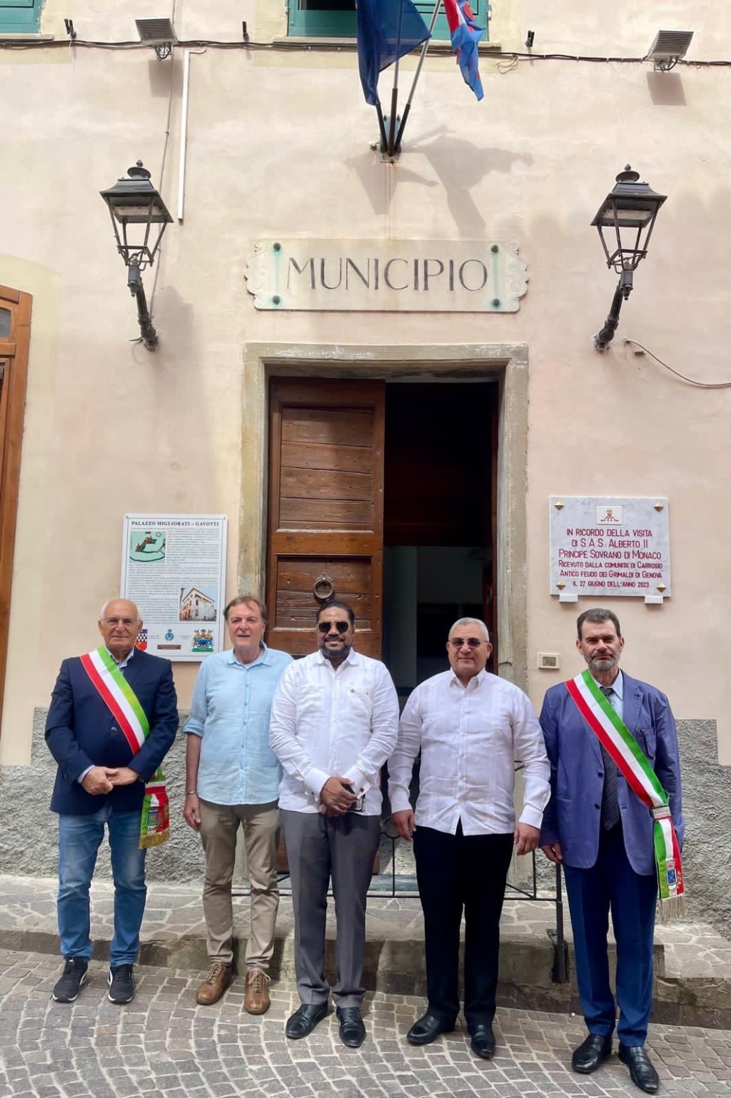 Cónsul Gral Dominicano Nelson Carela .- Delegación de la República Dominicana por primera vez en la historia realiza Visita Oficial a la ciudad de&nbsp;Carrosio