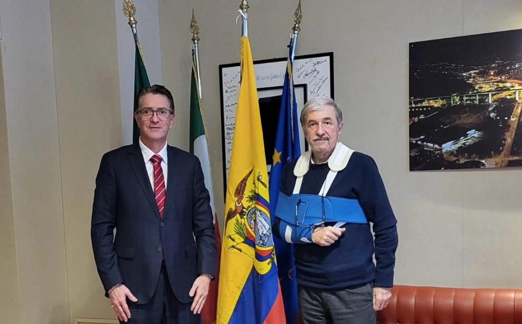 Encuentro entre Ministro Oscar Izquierdo,Cónsul General del Ecuador y el Presidente de la Región de Liguria Marco&nbsp;Bucci