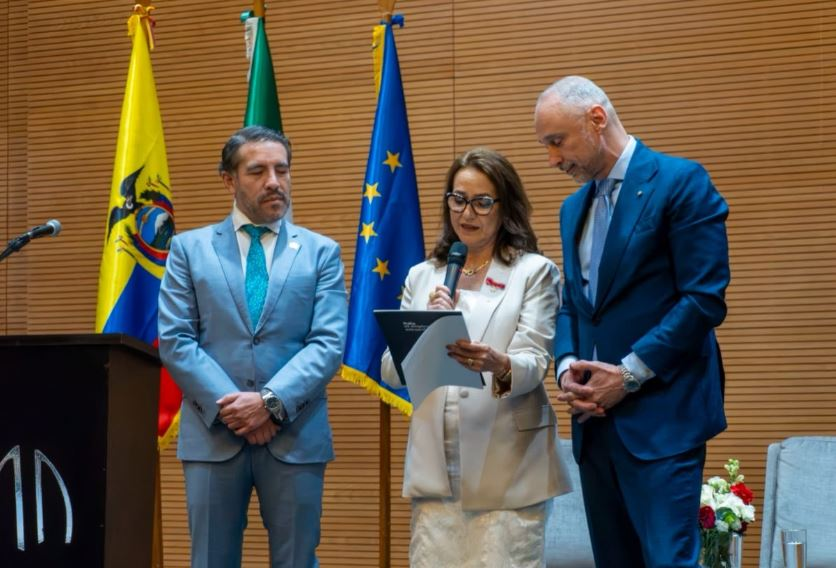 Ecuador: l’Ambasciatore Davoli inaugura il Consolato a Manta, affidato a Brenda Ratti, alla presenza del Vice Ministro Saúl&nbsp;Pacurucu